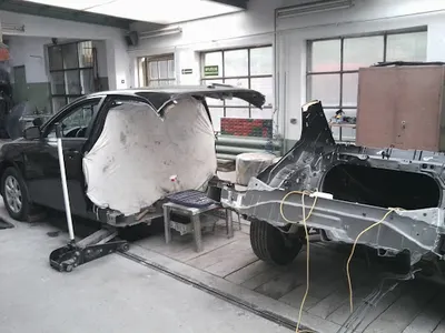 KOWALCZYK rok zał. 1976 Naprawy Blacharsko-Lakiernicze Samochodów