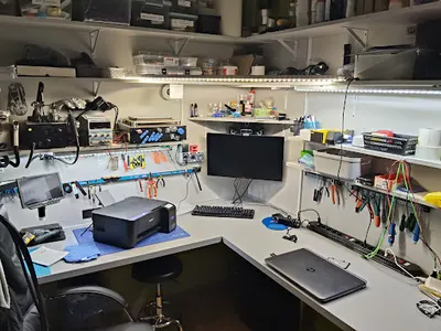 iT-Serwis Laptopów Tabletów Smartfonów Nawigacji GPS Tel. 728-040-600